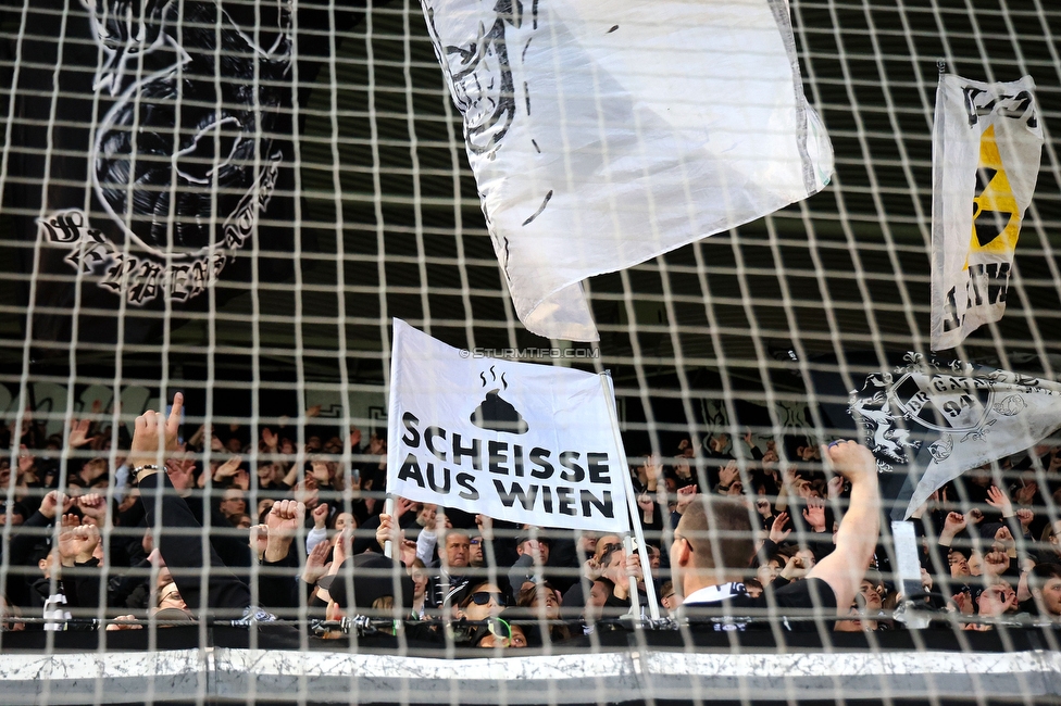 Sturm Graz - Rapid Wien
Oesterreichische Fussball Bundesliga, 27. Runde, SK Sturm Graz - SK Rapid Wien, Stadion Liebenau Graz, 19.04.2024. 

Foto zeigt Fans von Sturm
