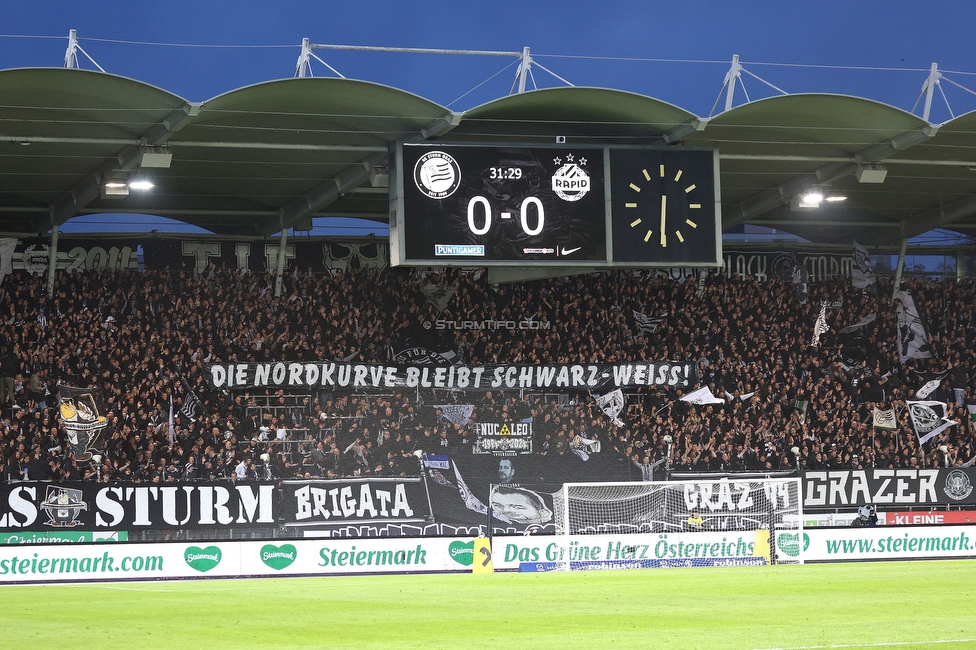 Sturm Graz - Rapid Wien
Oesterreichische Fussball Bundesliga, 27. Runde, SK Sturm Graz - SK Rapid Wien, Stadion Liebenau Graz, 19.04.2024. 

Foto zeigt Fans von Sturm mit einem Spruchband
Schlüsselwörter: sturmstadion