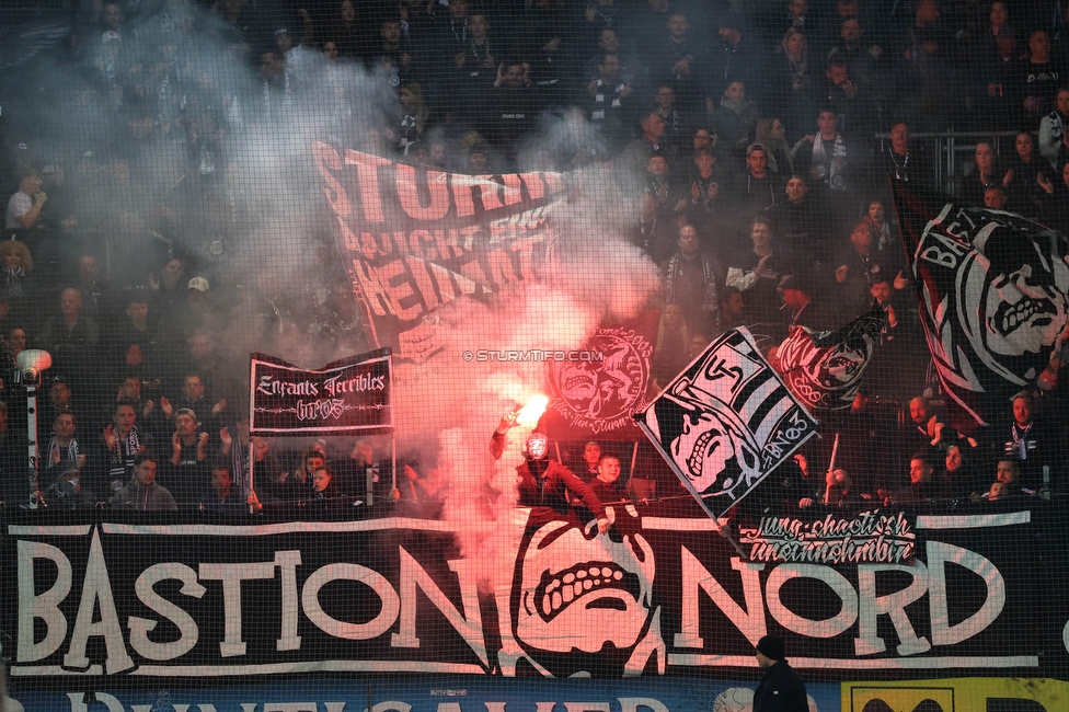 Sturm Graz - Rapid Wien
Oesterreichische Fussball Bundesliga, 27. Runde, SK Sturm Graz - SK Rapid Wien, Stadion Liebenau Graz, 19.04.2024. 

Foto zeigt Fans von Sturm
Schlüsselwörter: bastion pyrotechnik