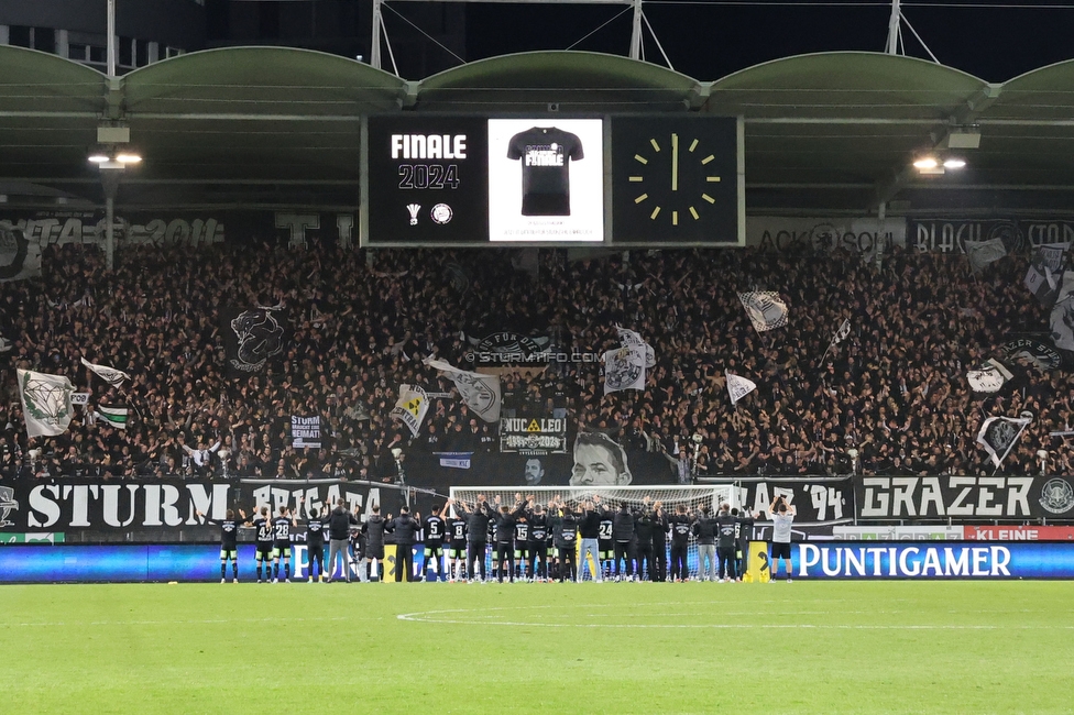 Sturm Graz - Rapid Wien
Oesterreichische Fussball Bundesliga, 27. Runde, SK Sturm Graz - SK Rapid Wien, Stadion Liebenau Graz, 19.04.2024. 

Foto zeigt Fans von Sturm und die Mannschaft von Sturm
