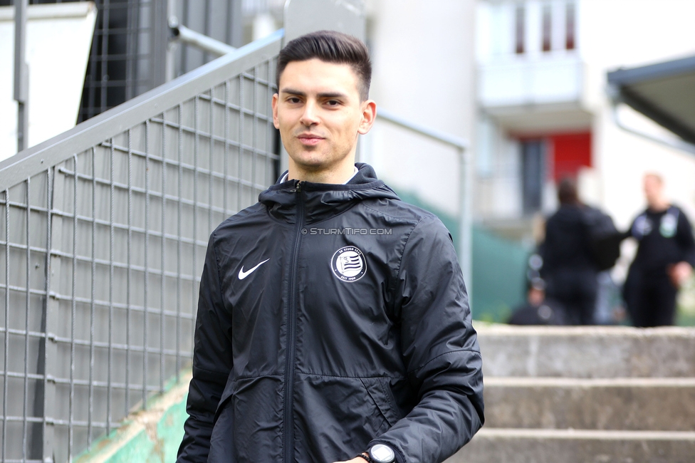 Sturm Damen - Wacker Innsbruck
OEFB Frauen Bundesliga, 13. Runde, SK Sturm Graz Damen - FC Wacker Innsbruck, Gruabn Graz, 21.04.2024. 

Foto zeigt Tode Djakovic (Videoanalyst Sturm Damen)
