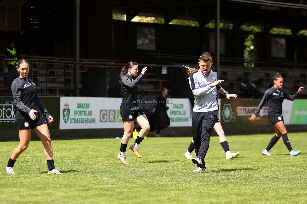 Sturm Damen - Wacker Innsbruck
OEFB Frauen Bundesliga, 13. Runde, SK Sturm Graz Damen - FC Wacker Innsbruck, Gruabn Graz, 21.04.2024. 

Foto zeigt David Url (Athletiktrainer Sturm Damen)
