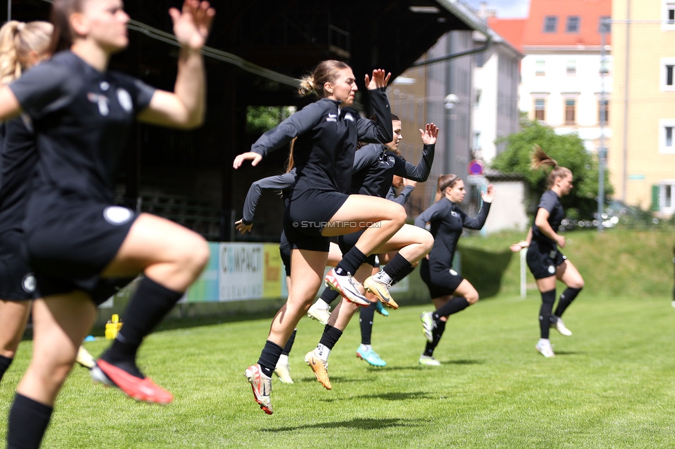 Sturm Damen - Wacker Innsbruck
OEFB Frauen Bundesliga, 13. Runde, SK Sturm Graz Damen - FC Wacker Innsbruck, Gruabn Graz, 21.04.2024. 

Foto zeigt Modesta Uka (Sturm Damen)
