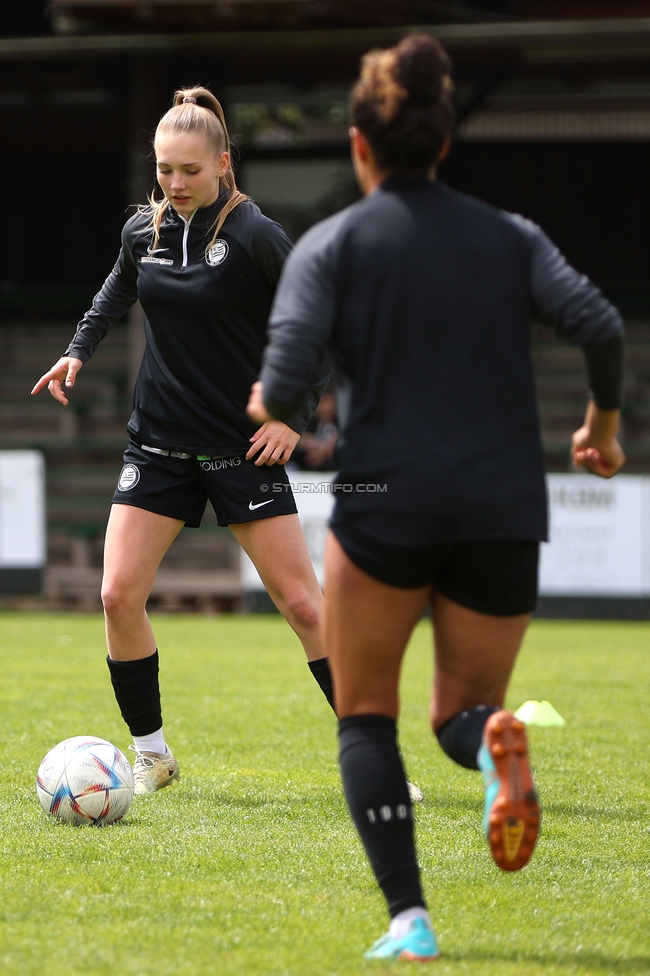 Sturm Damen - Wacker Innsbruck
OEFB Frauen Bundesliga, 13. Runde, SK Sturm Graz Damen - FC Wacker Innsbruck, Gruabn Graz, 21.04.2024. 

Foto zeigt Lena Breznik (Sturm Damen)
