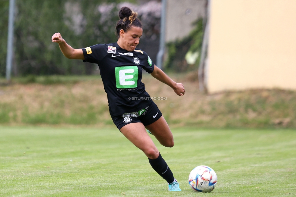 Sturm Damen - Wacker Innsbruck
OEFB Frauen Bundesliga, 13. Runde, SK Sturm Graz Damen - FC Wacker Innsbruck, Gruabn Graz, 21.04.2024. 

Foto zeigt Rachel Avant (Sturm Damen)
