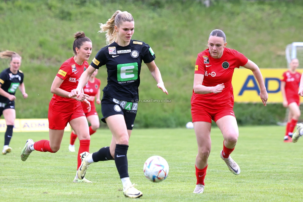 Sturm Damen - Wacker Innsbruck
OEFB Frauen Bundesliga, 13. Runde, SK Sturm Graz Damen - FC Wacker Innsbruck, Gruabn Graz, 21.04.2024. 

Foto zeigt Elena Koessler (Sturm Damen)
