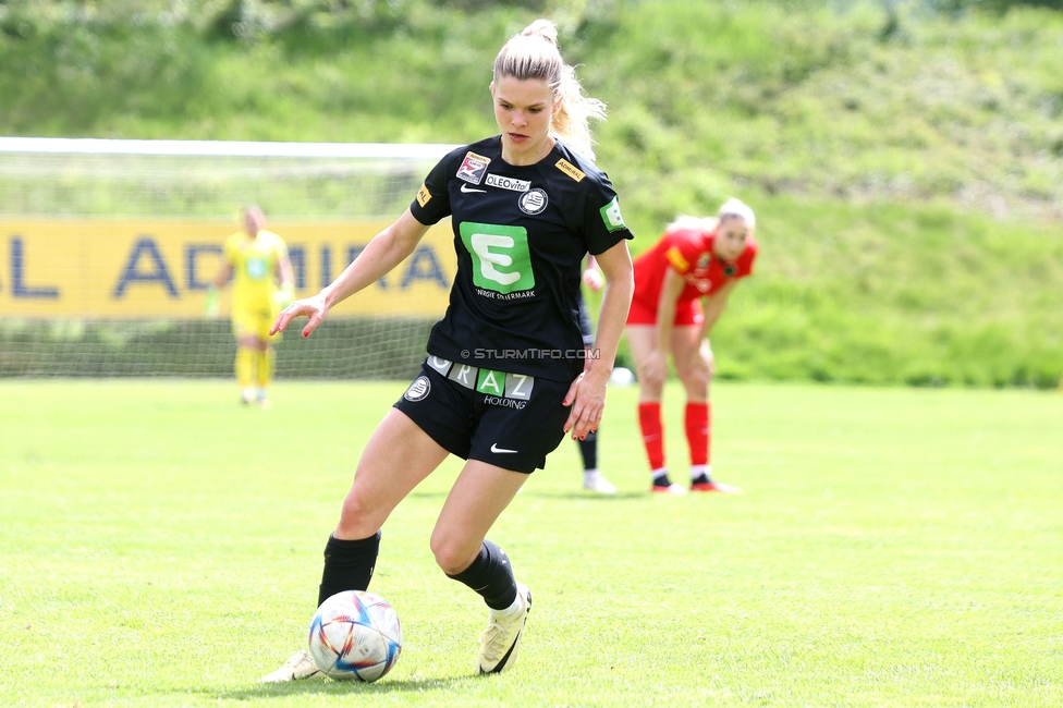 Sturm Damen - Wacker Innsbruck
OEFB Frauen Bundesliga, 13. Runde, SK Sturm Graz Damen - FC Wacker Innsbruck, Gruabn Graz, 21.04.2024. 

Foto zeigt Elena Koessler (Sturm Damen)
