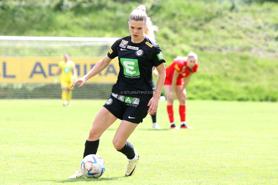 Sturm Damen - Wacker Innsbruck
OEFB Frauen Bundesliga, 13. Runde, SK Sturm Graz Damen - FC Wacker Innsbruck, Gruabn Graz, 21.04.2024. 

Foto zeigt Elena Koessler (Sturm Damen)
