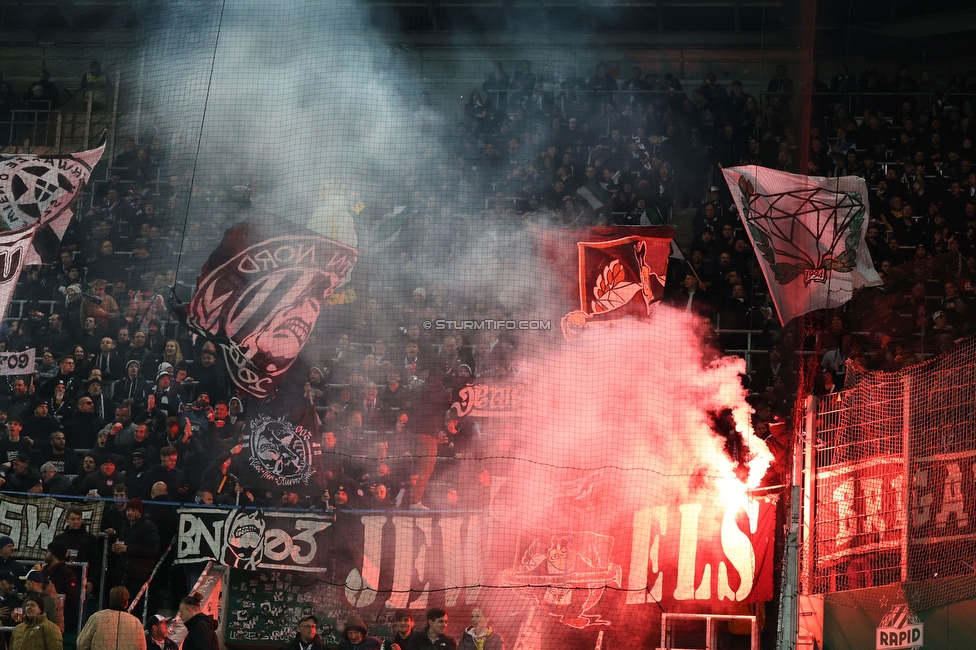 Rapid Wien - Sturm Graz
Oesterreichische Fussball Bundesliga, 28. Runde, SK Rapid Wien - SK Sturm Graz, Weststadion Wien, 24.04.2024. 

Foto zeigt Fans von Sturm
Schlüsselwörter: jewels pyrotechnik