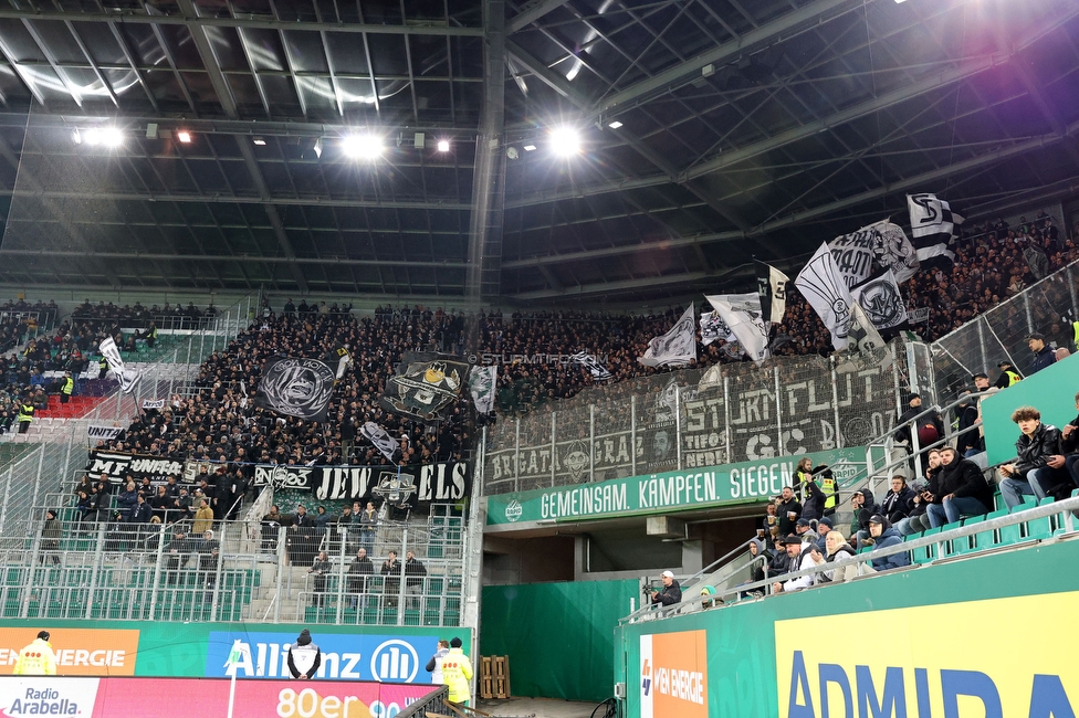 Rapid Wien - Sturm Graz
Oesterreichische Fussball Bundesliga, 28. Runde, SK Rapid Wien - SK Sturm Graz, Weststadion Wien, 24.04.2024. 

Foto zeigt Fans von Sturm
