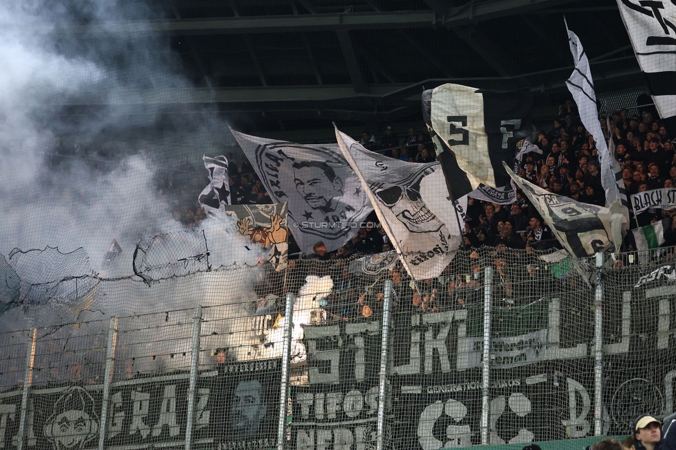 Rapid Wien - Sturm Graz
Oesterreichische Fussball Bundesliga, 28. Runde, SK Rapid Wien - SK Sturm Graz, Weststadion Wien, 24.04.2024. 

Foto zeigt Fans von Sturm
Schlüsselwörter: pyrotechnik sturmflut