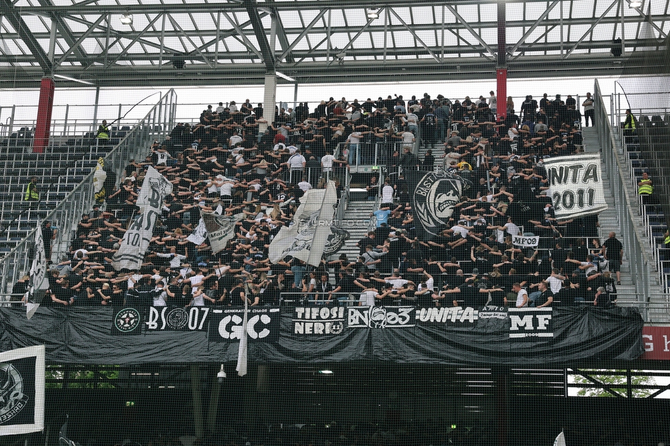 RB Salzburg - Sturm Graz
Oesterreichische Fussball Bundesliga, 29. Runde, FC RB Salzburg - SK Sturm Graz, Arena Wals-Siezenheim, 28.04.2024. 

Foto zeigt Fans von Sturm
