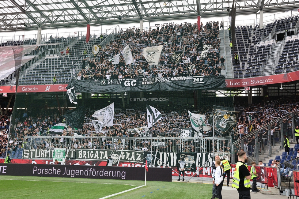 RB Salzburg - Sturm Graz
Oesterreichische Fussball Bundesliga, 29. Runde, FC RB Salzburg - SK Sturm Graz, Arena Wals-Siezenheim, 28.04.2024. 

Foto zeigt Fans von Sturm
Schlüsselwörter: schals