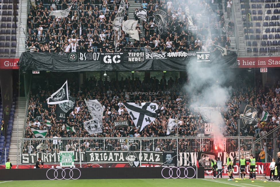 RB Salzburg - Sturm Graz
Oesterreichische Fussball Bundesliga, 29. Runde, FC RB Salzburg - SK Sturm Graz, Arena Wals-Siezenheim, 28.04.2024. 

Foto zeigt Fans von Sturm
