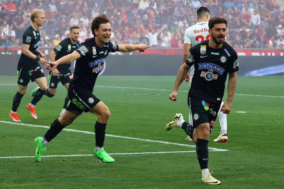 RB Salzburg - Sturm Graz
Oesterreichische Fussball Bundesliga, 29. Runde, FC RB Salzburg - SK Sturm Graz, Arena Wals-Siezenheim, 28.04.2024. 

Foto zeigt William Boeving (Sturm) und Otar Kiteishvili (Sturm)
Schlüsselwörter: torjubel