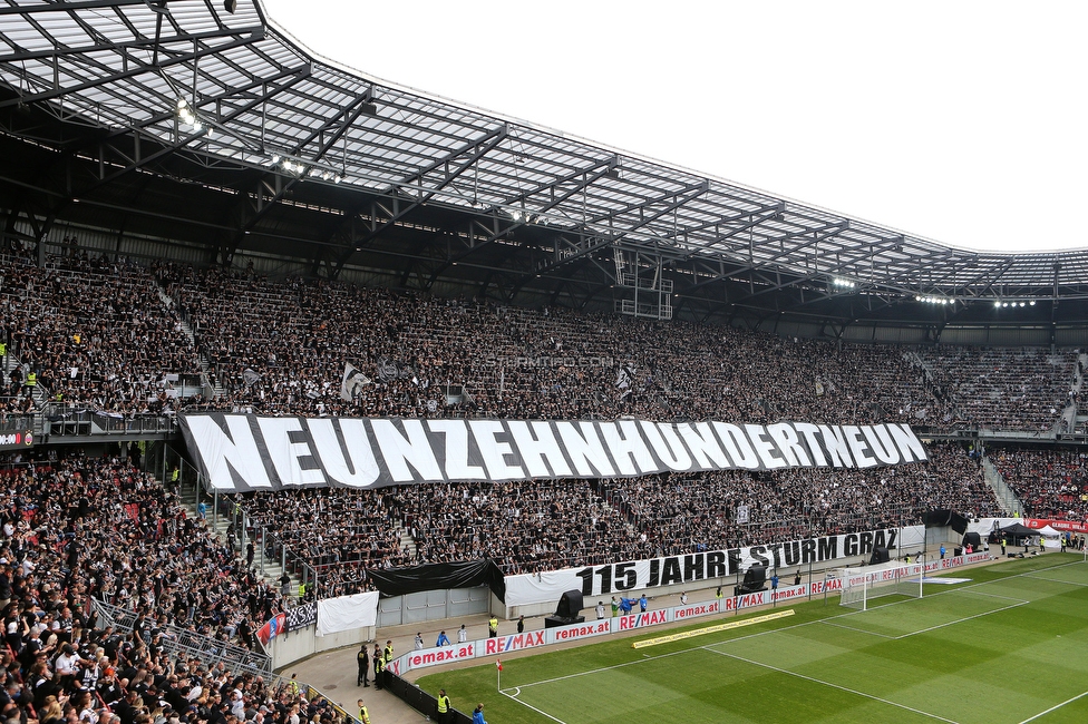 Sturm Graz - Rapid Wien
OEFB Cup, Finale, SK Sturm Graz - SK Rapid Wien, Woerthersee Stadion Klagenfurt, 01.05.2024. 

Foto zeigt Fans von Sturm mit einer Choreografie
