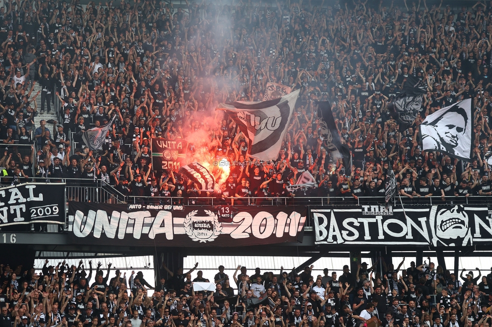 Sturm Graz - Rapid Wien
OEFB Cup, Finale, SK Sturm Graz - SK Rapid Wien, Woerthersee Stadion, 01.05.2024. 

Foto zeigt Fans von Sturm mit Pyrotechnik
