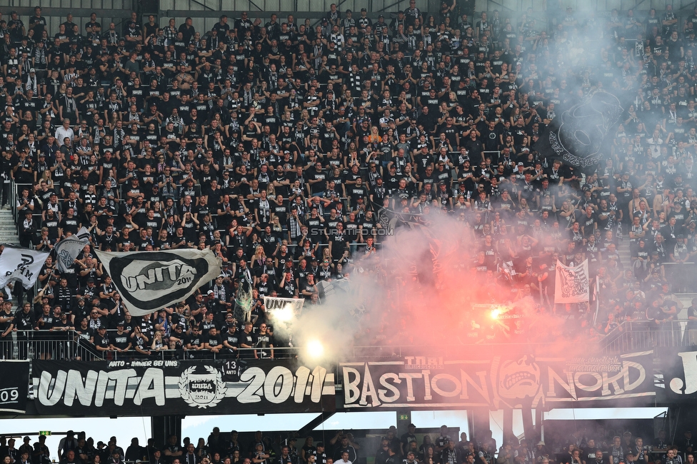 Sturm Graz - Rapid Wien
OEFB Cup, Finale, SK Sturm Graz - SK Rapid Wien, Woerthersee Stadion Klagenfurt, 01.05.2024. 

Foto zeigt Fans von Sturm
Schlüsselwörter: unita bastion pyrotechnik