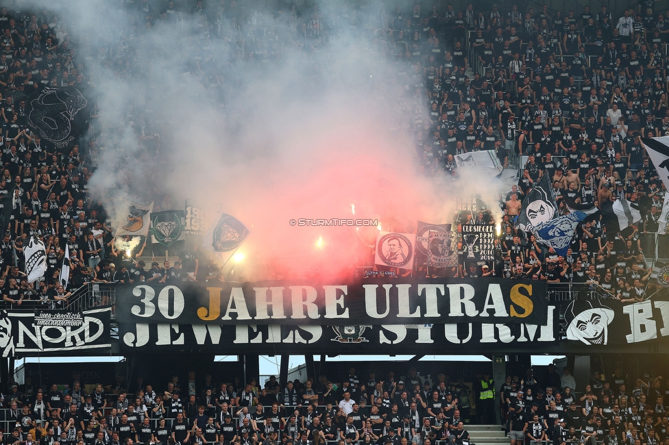 Sturm Graz - Rapid Wien
OEFB Cup, Finale, SK Sturm Graz - SK Rapid Wien, Woerthersee Stadion Klagenfurt, 01.05.2024. 

Foto zeigt Fans von Sturm
Schlüsselwörter: jewels pyrotechnik