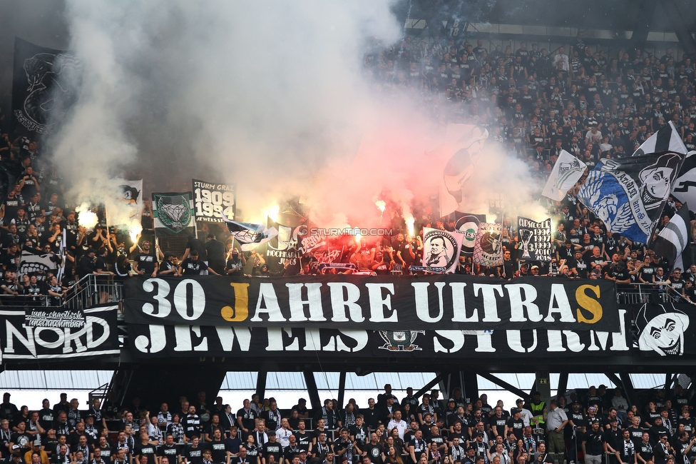 Sturm Graz - Rapid Wien
OEFB Cup, Finale, SK Sturm Graz - SK Rapid Wien, Woerthersee Stadion, 01.05.2024. 

Foto zeigt Fans von Sturm mit einem Spruchband
