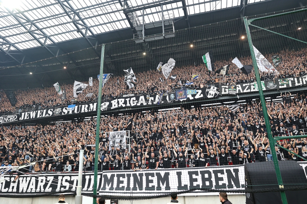 Sturm Graz - Rapid Wien
OEFB Cup, Finale, SK Sturm Graz - SK Rapid Wien, Woerthersee Stadion, 01.05.2024. 

Foto zeigt Fans von Sturm
