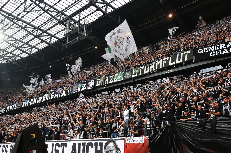 Sturm Graz - Rapid Wien
OEFB Cup, Finale, SK Sturm Graz - SK Rapid Wien, Woerthersee Stadion Klagenfurt, 01.05.2024. 

Foto zeigt Fans von Sturm
