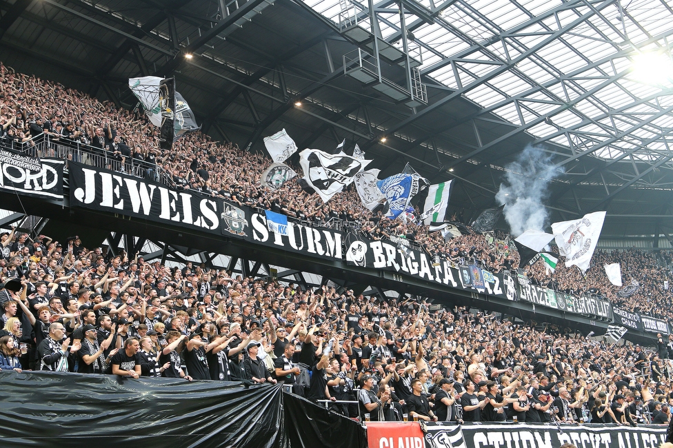 Sturm Graz - Rapid Wien
OEFB Cup, Finale, SK Sturm Graz - SK Rapid Wien, Woerthersee Stadion Klagenfurt, 01.05.2024. 

Foto zeigt Fans von Sturm
Schlüsselwörter: jewels brigata