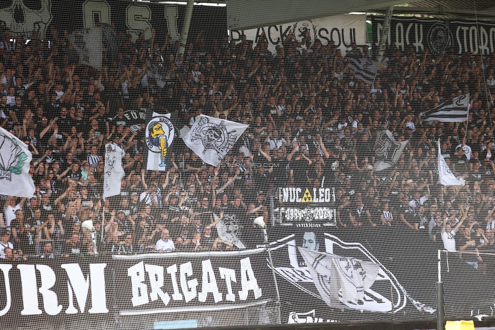 Sturm Graz - Hartberg
Oesterreichische Fussball Bundesliga, 30. Runde, SK Sturm Graz - TSV Hartberg, Stadion Liebenau Graz, 05.05.2024. 

Foto zeigt Fans von Sturm
