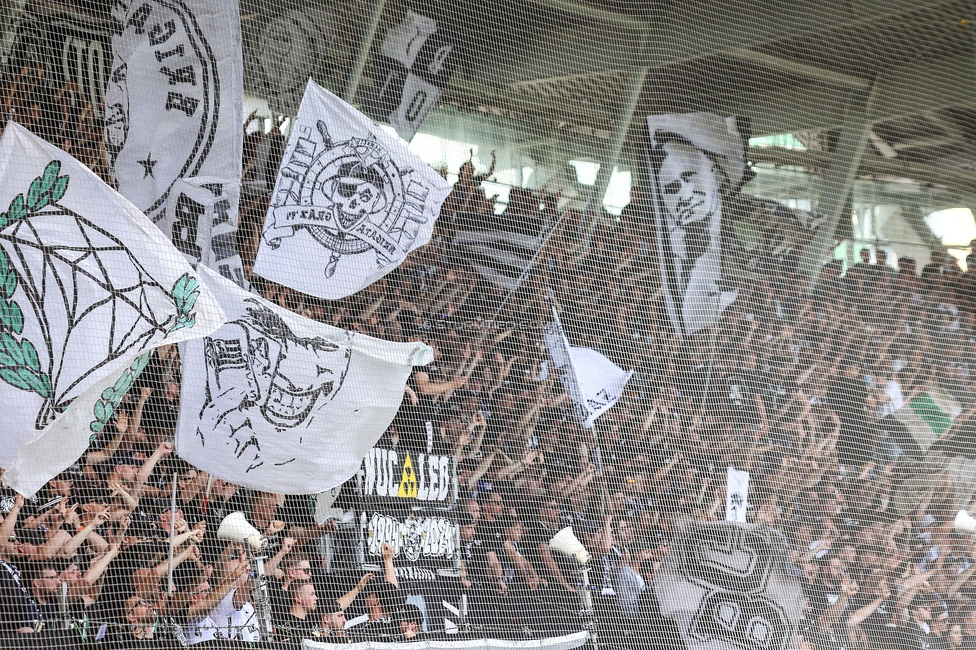 Sturm Graz - Hartberg
Oesterreichische Fussball Bundesliga, 30. Runde, SK Sturm Graz - TSV Hartberg, Stadion Liebenau Graz, 05.05.2024. 

Foto zeigt Fans von Sturm
