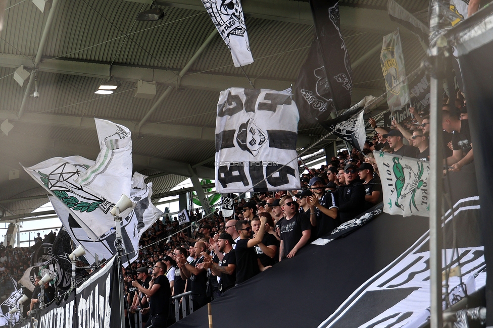 Sturm Graz - Hartberg
Oesterreichische Fussball Bundesliga, 30. Runde, SK Sturm Graz - TSV Hartberg, Stadion Liebenau Graz, 05.05.2024. 

Foto zeigt Fans von Sturm
