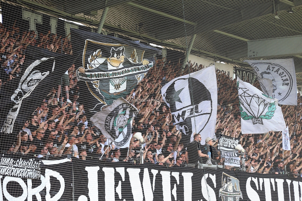 Sturm Graz - Hartberg
Oesterreichische Fussball Bundesliga, 30. Runde, SK Sturm Graz - TSV Hartberg, Stadion Liebenau Graz, 05.05.2024. 

Foto zeigt Fans von Sturm
