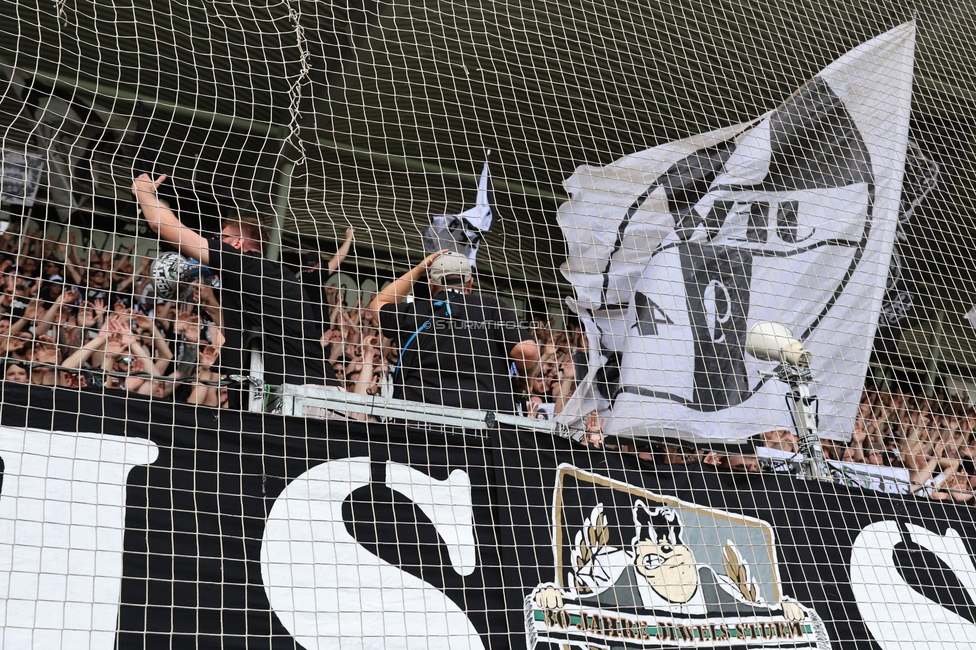 Sturm Graz - Hartberg
Oesterreichische Fussball Bundesliga, 30. Runde, SK Sturm Graz - TSV Hartberg, Stadion Liebenau Graz, 05.05.2024. 

Foto zeigt Fans von Sturm
