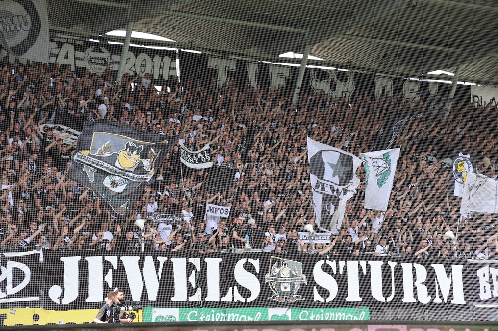 Sturm Graz - Hartberg
Oesterreichische Fussball Bundesliga, 30. Runde, SK Sturm Graz - TSV Hartberg, Stadion Liebenau Graz, 05.05.2024. 

Foto zeigt Fans von Sturm
