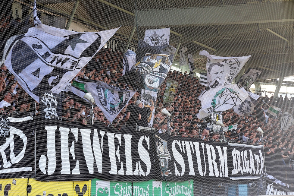 Sturm Graz - Hartberg
Oesterreichische Fussball Bundesliga, 30. Runde, SK Sturm Graz - TSV Hartberg, Stadion Liebenau Graz, 05.05.2024. 

Foto zeigt Fans von Sturm
