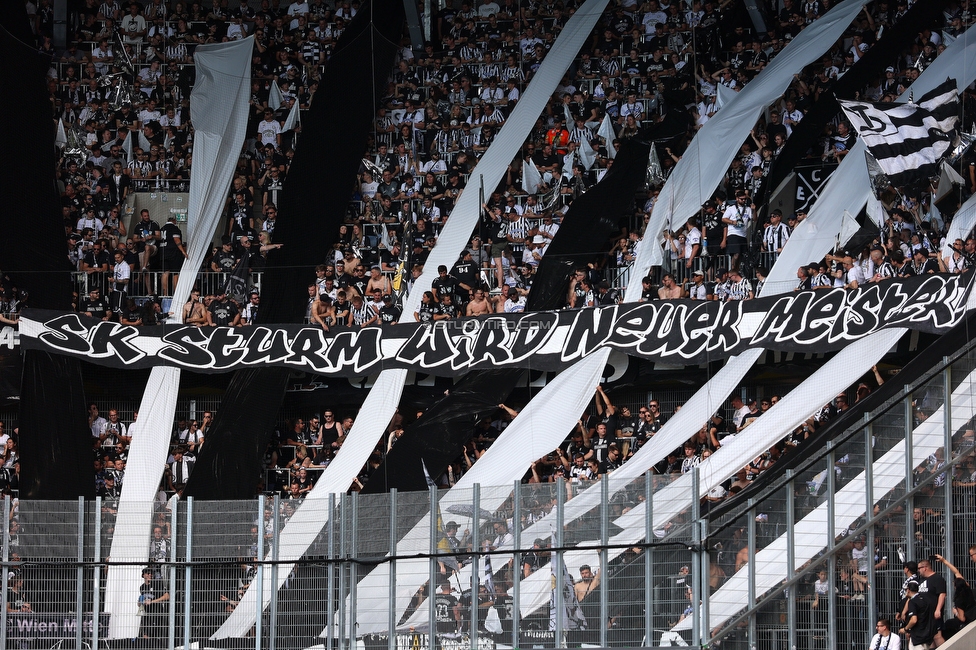 LASK - Sturm Graz
Oesterreichische Fussball Bundesliga, 31. Runde, LASK - SK Sturm Graz, Raiffeisen Arena Linz, 12.05.2024. 

Foto zeigt Fans von Sturm mit einer Choreografie

