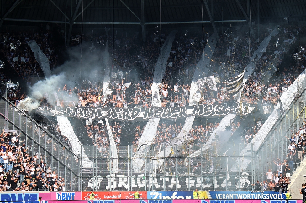 LASK - Sturm Graz
Oesterreichische Fussball Bundesliga, 31. Runde, LASK - SK Sturm Graz, Arena Linz, 12.05.2024. 

Foto zeigt Fans von Sturm mit einer Choreografie
