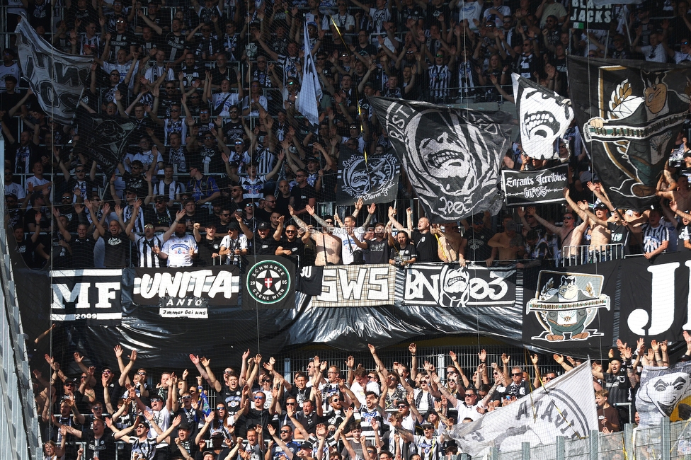 LASK - Sturm Graz
Oesterreichische Fussball Bundesliga, 31. Runde, LASK - SK Sturm Graz, Raiffeisen Arena Linz, 12.05.2024. 

Foto zeigt Fans von Sturm
