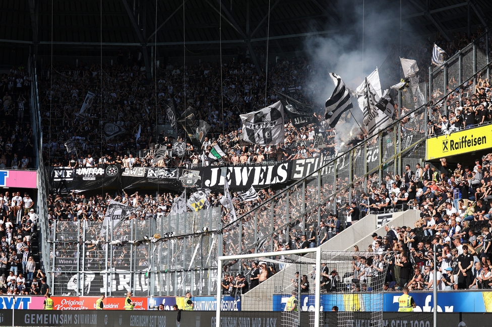 LASK - Sturm Graz
Oesterreichische Fussball Bundesliga, 31. Runde, LASK - SK Sturm Graz, Raiffeisen Arena Linz, 12.05.2024. 

Foto zeigt Fans von Sturm
