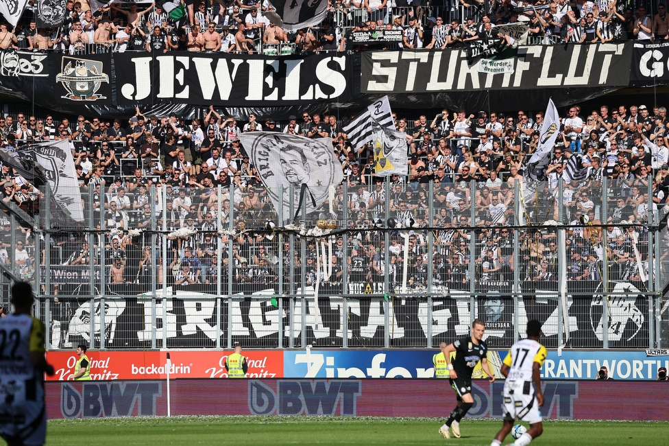 LASK - Sturm Graz
Oesterreichische Fussball Bundesliga, 31. Runde, LASK - SK Sturm Graz, Arena Linz, 12.05.2024. 

Foto zeigt Fans von Sturm
