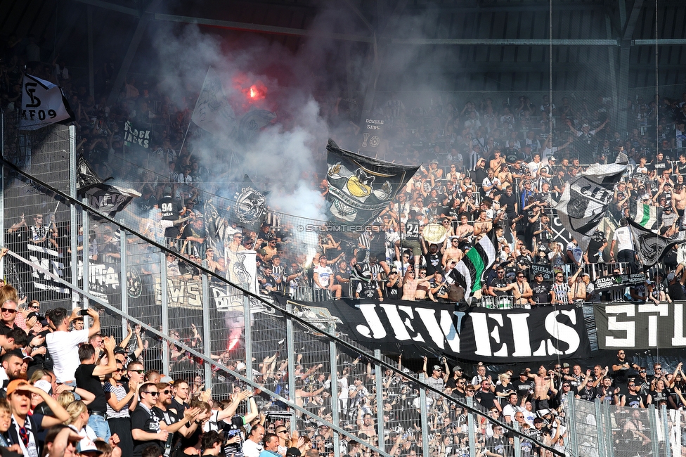 LASK - Sturm Graz
Oesterreichische Fussball Bundesliga, 31. Runde, LASK - SK Sturm Graz, Arena Linz, 12.05.2024. 

Foto zeigt Otar Kiteishvili (Sturm) und die Mannschaft von Sturm
Schlüsselwörter: torjubel