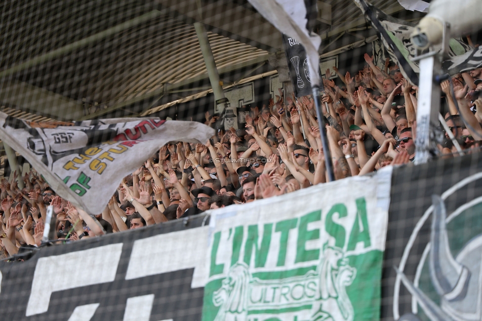 Sturm Graz - Austria Klagenfurt
Oesterreichische Fussball Bundesliga, 32. Runde, SK Sturm Graz - SK Austria Klagenfurt, Stadion Liebenau Graz, 19.05.2024. 

Foto zeigt Fans von Sturm mit einer Choreografie
