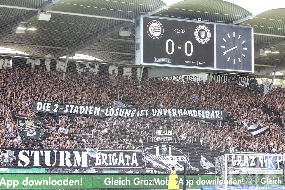 Sturm Graz - Austria Klagenfurt
Oesterreichische Fussball Bundesliga, 32. Runde, SK Sturm Graz - SK Austria Klagenfurt, Stadion Liebenau Graz, 19.05.2024. 

Foto zeigt Fans von Sturm mit einem Spruchband
