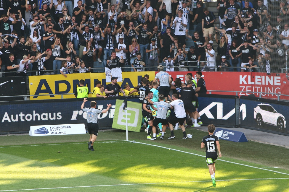 Sturm Graz - Austria Klagenfurt
Oesterreichische Fussball Bundesliga, 32. Runde, SK Sturm Graz - SK Austria Klagenfurt, Stadion Liebenau Graz, 19.05.2024. 

Foto zeigt Amady Camara (Sturm) und die Mannschaft von Sturm
Schlüsselwörter: torjubel