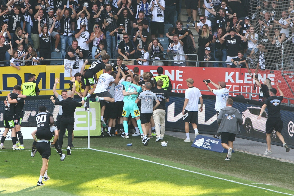Sturm Graz - Austria Klagenfurt
Oesterreichische Fussball Bundesliga, 32. Runde, SK Sturm Graz - SK Austria Klagenfurt, Stadion Liebenau Graz, 19.05.2024. 

Foto zeigt Amady Camara (Sturm) und die Mannschaft von Sturm
Schlüsselwörter: torjubel