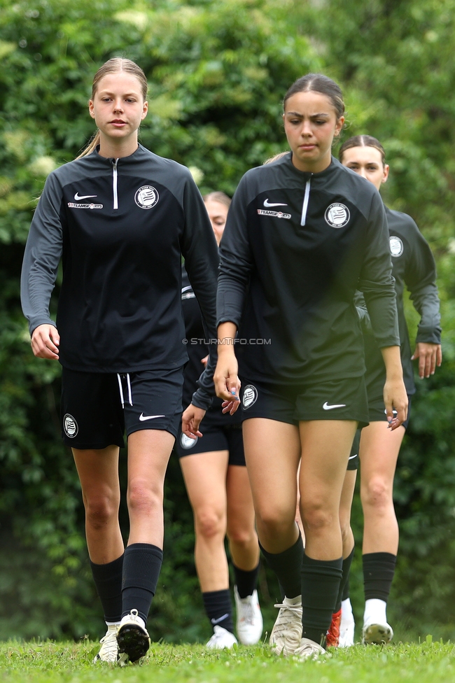 Sturm Damen - Bergheim
OEFB Frauen Bundesliga, 18. Runde, SK Sturm Graz Damen - FC Bergheim, Gruabn Graz, 26.05.2024. 

Foto zeigt die Mannschaft der Sturm Damen
