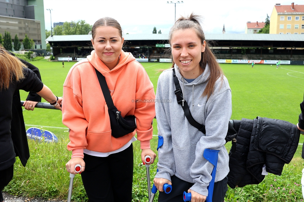 Sturm Damen - Bergheim
OEFB Frauen Bundesliga, 18. Runde, SK Sturm Graz Damen - FC Bergheim, Gruabn Graz, 26.05.2024. 

Foto zeigt Mariella El Sherif (Sturm Damen) und Stefanie Grossgasteiger (Sturm Damen)

