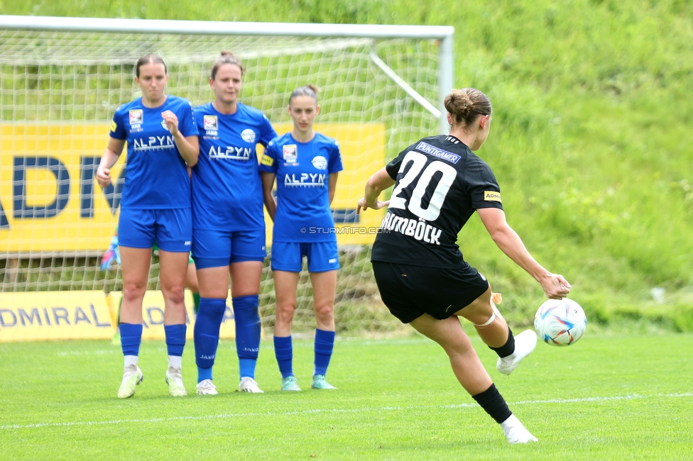 Sturm Damen - Bergheim
OEFB Frauen Bundesliga, 18. Runde, SK Sturm Graz Damen - FC Bergheim, Gruabn Graz, 26.05.2024. 

Foto zeigt Laura Krumboeck (Sturm Damen)
