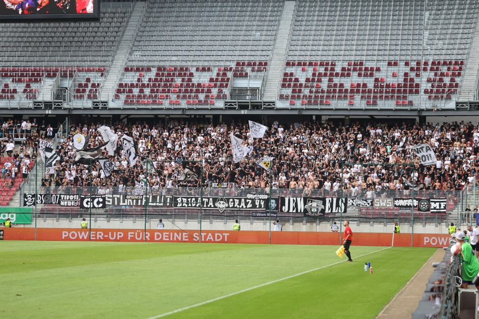 Austria Klagenfurt - Sturm Graz
Oesterreichische Fussball Bundesliga, 3. Runde, SK Austria Klagenfurt - SK Sturm Graz, Woerthersee Stadion Klagenfurt, 17.08.2024. 

Foto zeigt Fans von Sturm
