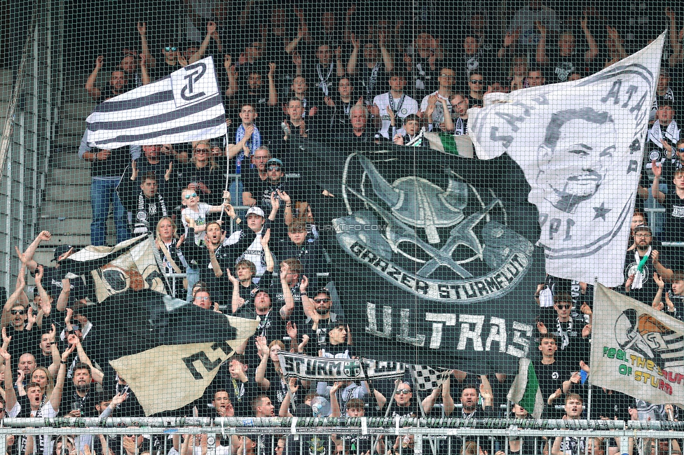 RB Salzburg - Sturm Graz
Oesterreichische Fussball Bundesliga, 25. Runde, FC RB Salzburg - SK Sturm Graz, Stadion Wals-Siezenheim, 13.04.2024. 

Foto zeigt Fans von Sturm
Schlüsselwörter: sturmflut