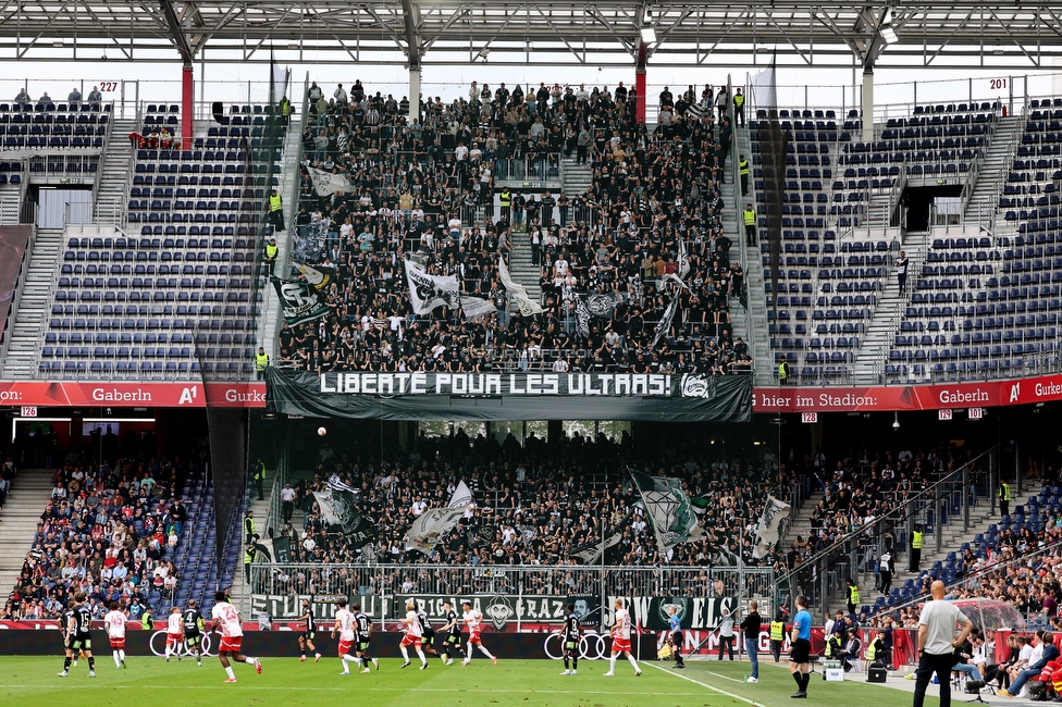RB Salzburg - Sturm Graz
Oesterreichische Fussball Bundesliga, 25. Runde, FC RB Salzburg - SK Sturm Graz, Stadion Wals-Siezenheim, 13.04.2024. 

Foto zeigt Fans von Sturm mit einem Spruchband
Schlüsselwörter: bastion